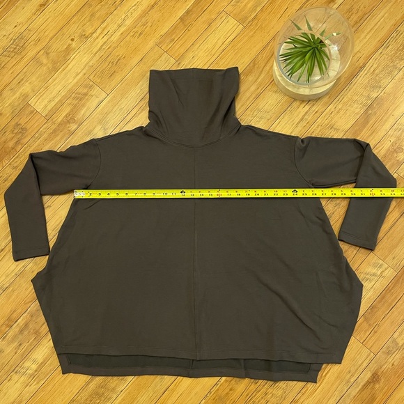 Athleta Women's Ethereal Brushed Funnel Neck Athleisure Top S - Picture 4 of 13